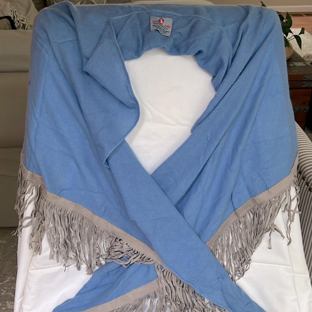 Story 1961 Marbella Poncho